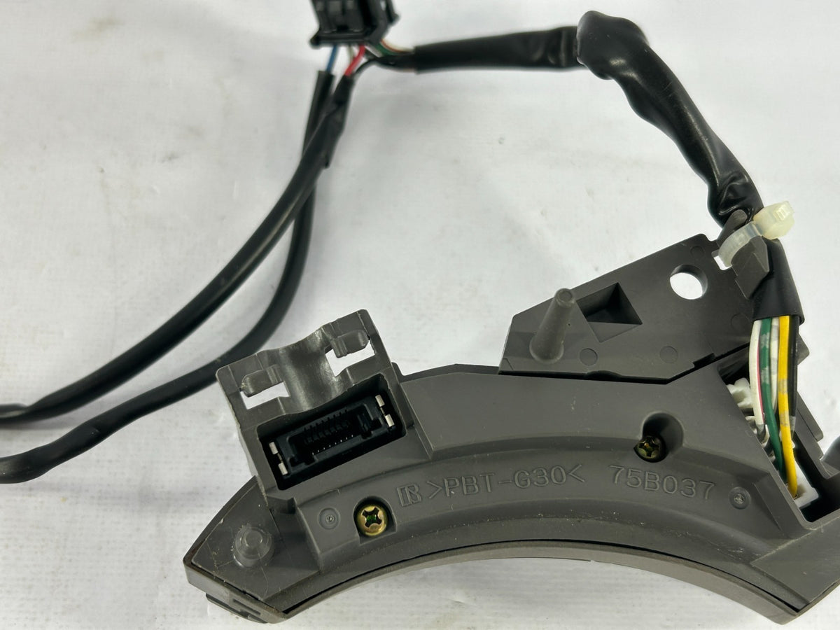 02-07 Toyota Sequoia Tundra Left Steering Wheel Switch OEM 84247-58020-B1