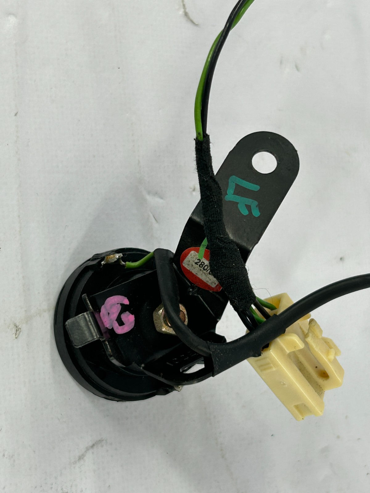 2001-2007 Toyota Sequoia Front Left Side Door Speaker Tweeter OEM 86160-AF050