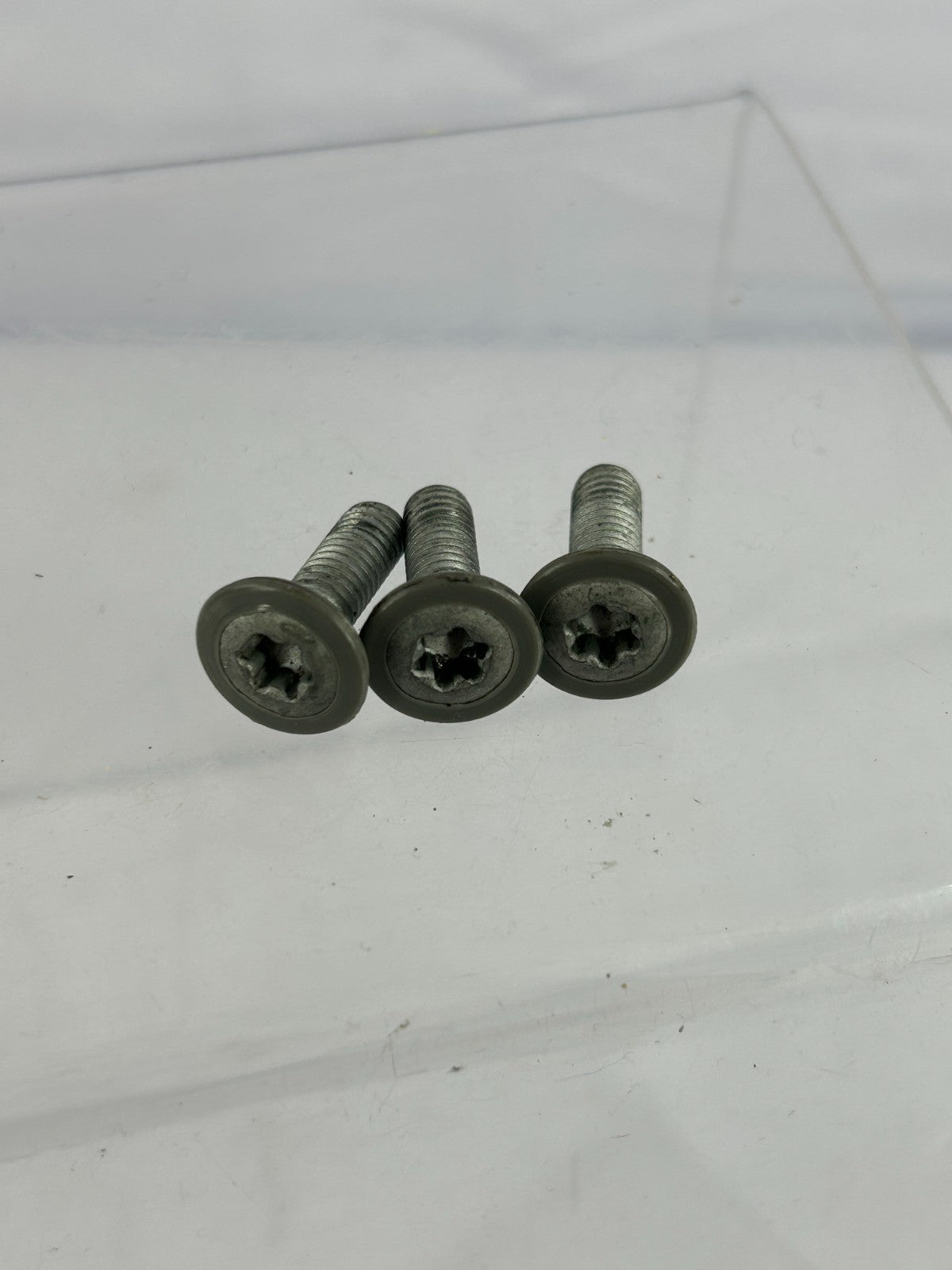 01-07 Toyota Sequoia Door Latch Lock Actuator Screws Set of 3 OEM 90148-A0005