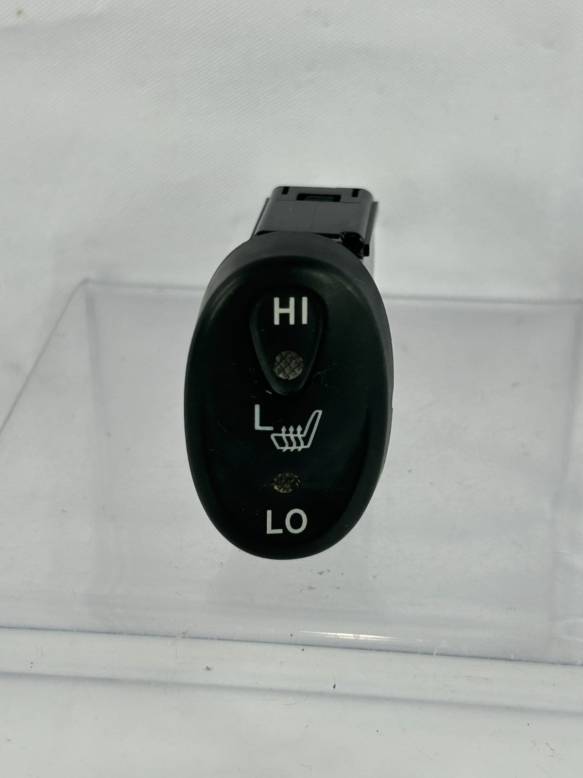 2001-2007 Toyota Sequoia Left Driver Side Seat Heater Switch OEM 84751-0C020