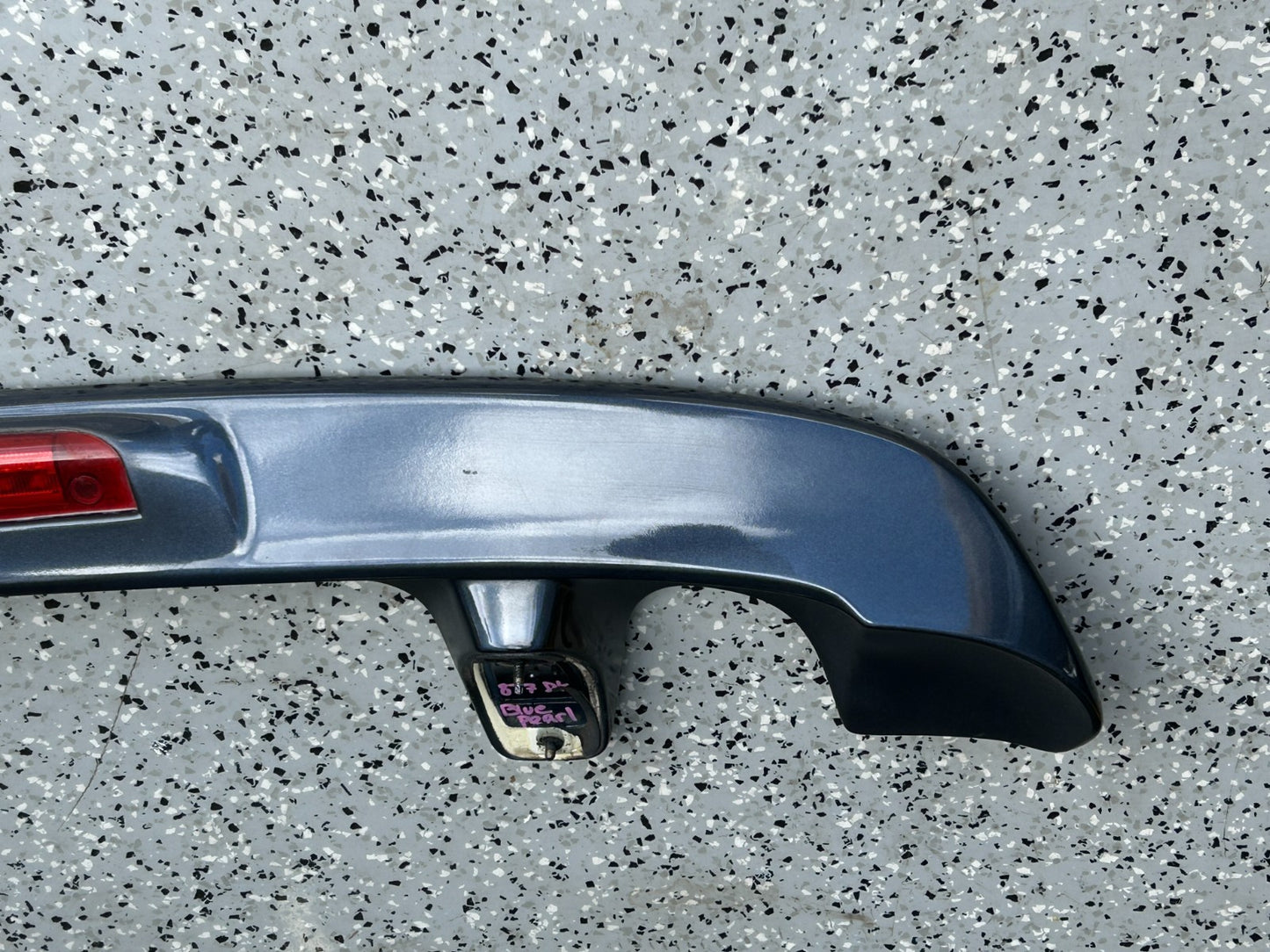 2001-2007 Toyota Sequoia Rear Spoiler & Third Brake Light Lamp OEM 76871-0C901