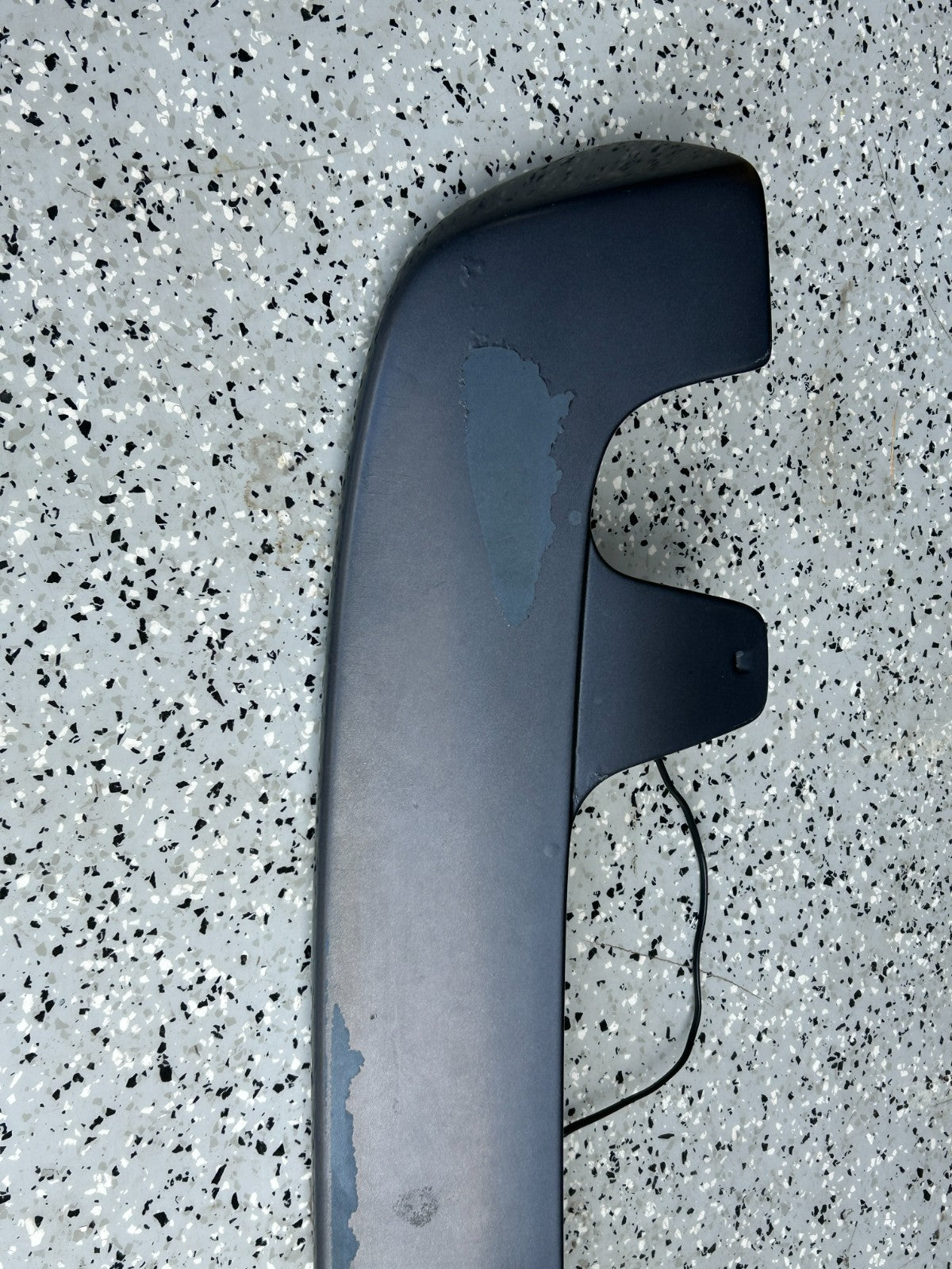 2001-2007 Toyota Sequoia Rear Spoiler & Third Brake Light Lamp OEM 76871-0C901