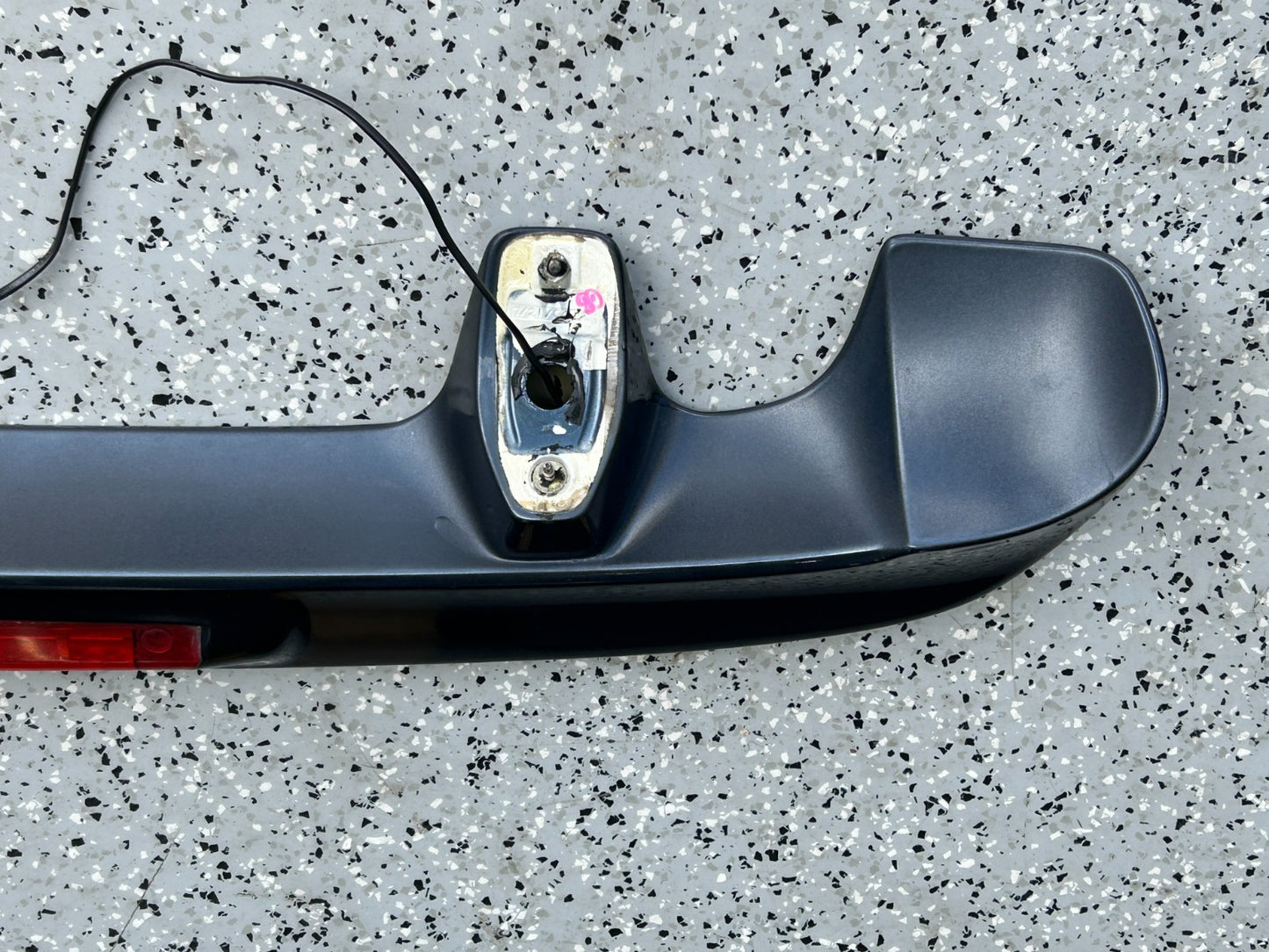 2001-2007 Toyota Sequoia Rear Spoiler & Third Brake Light Lamp OEM 76871-0C901