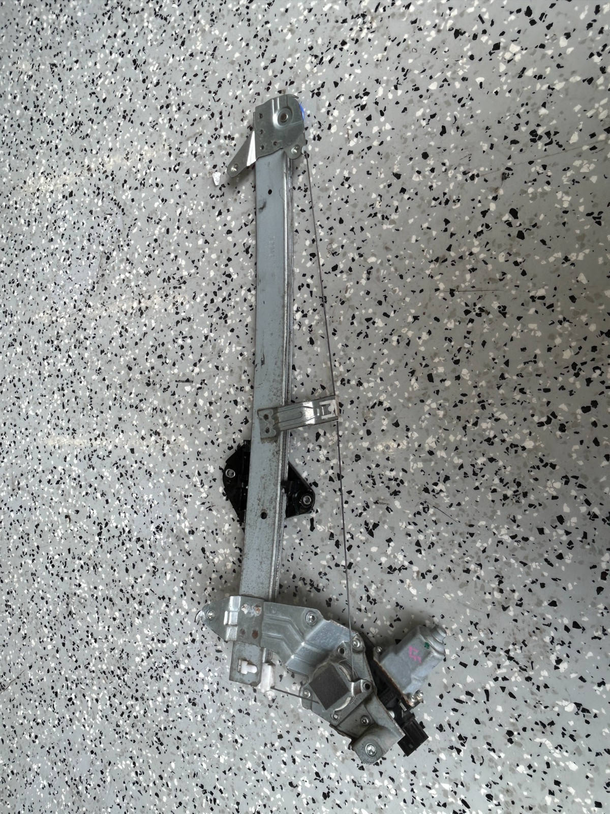 14-18 Subaru Forester Front Left Window Regulator & Motor Assy OEM 61041SG012