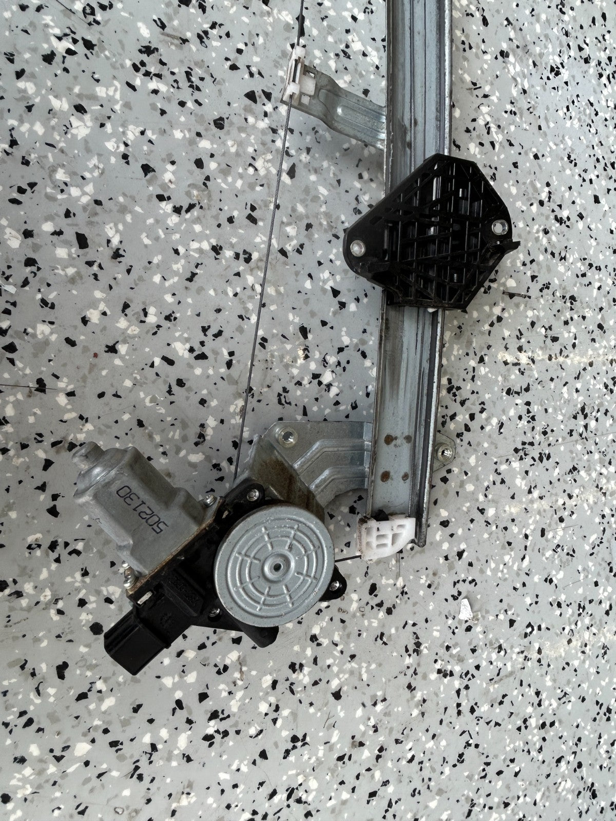 14-18 Subaru Forester Front Left Window Regulator & Motor Assy OEM 61041SG012