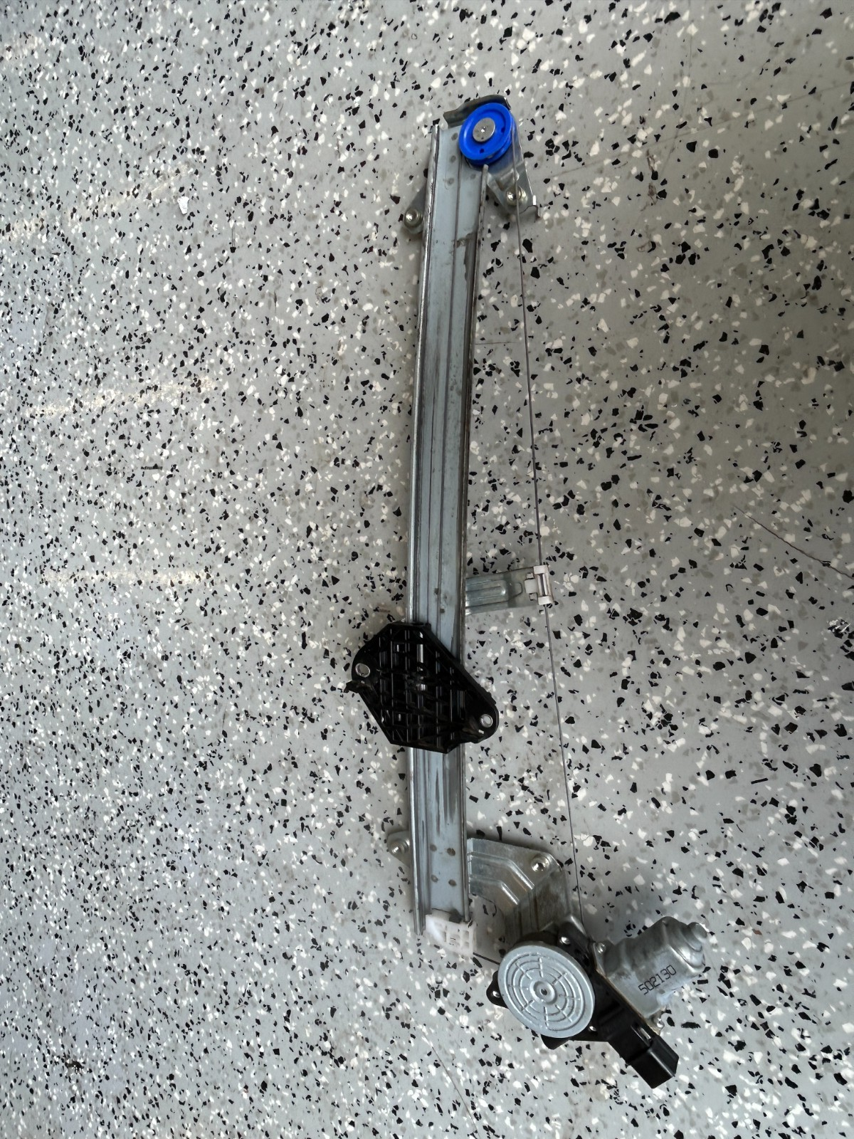14-18 Subaru Forester Front Right Window Regulator & Motor Assy OEM 61041SG022