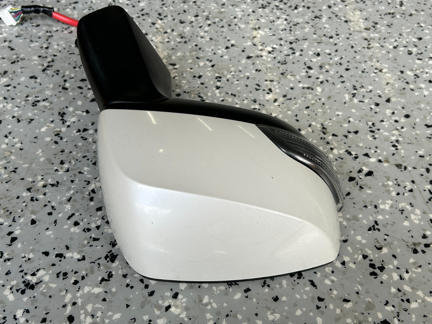 14-16 Subaru Forester Right Side View Mirror Turn Signal 11-Wire OEM 91036SG373
