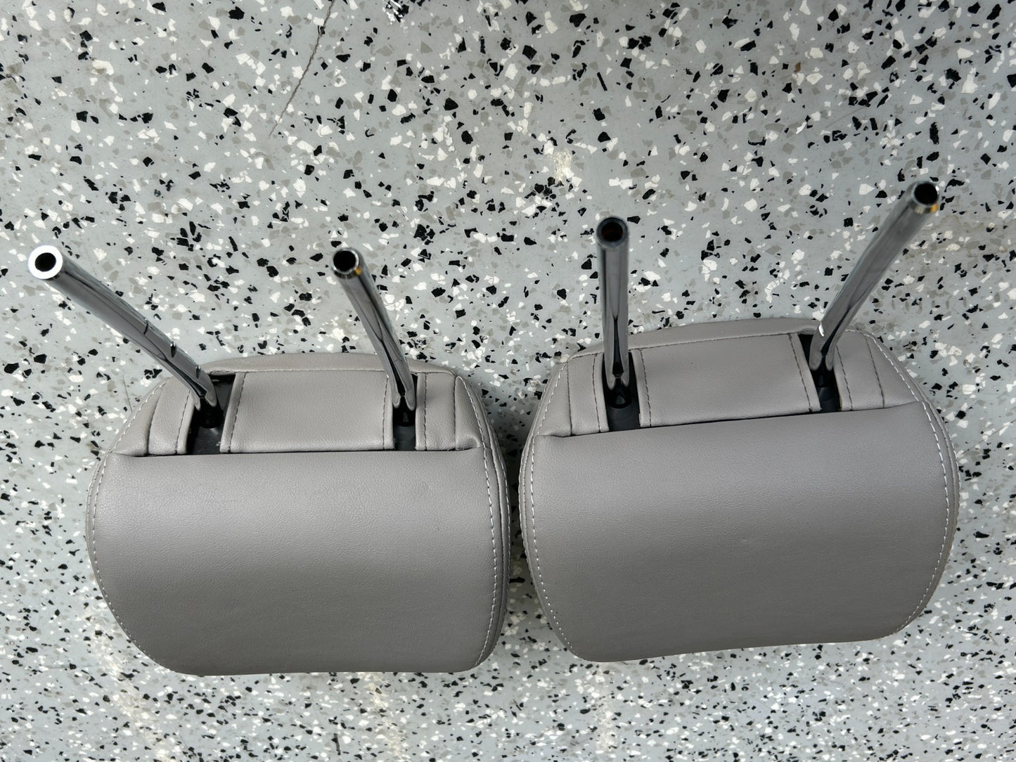 2014-2018 Subaru Forester Front Headrest Set of 2 Gray Leather OEM 64061SG050LL