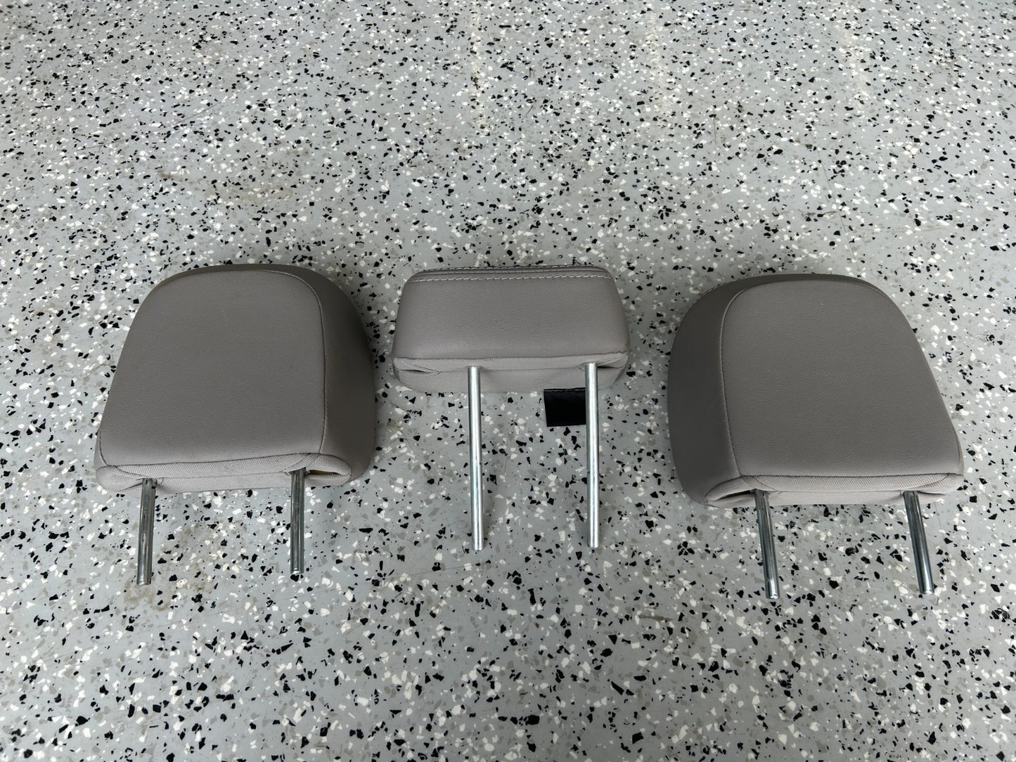 14-18 Subaru Forester Rear Center Headrest Assembly Set of 3 OEM 64261SG050LL