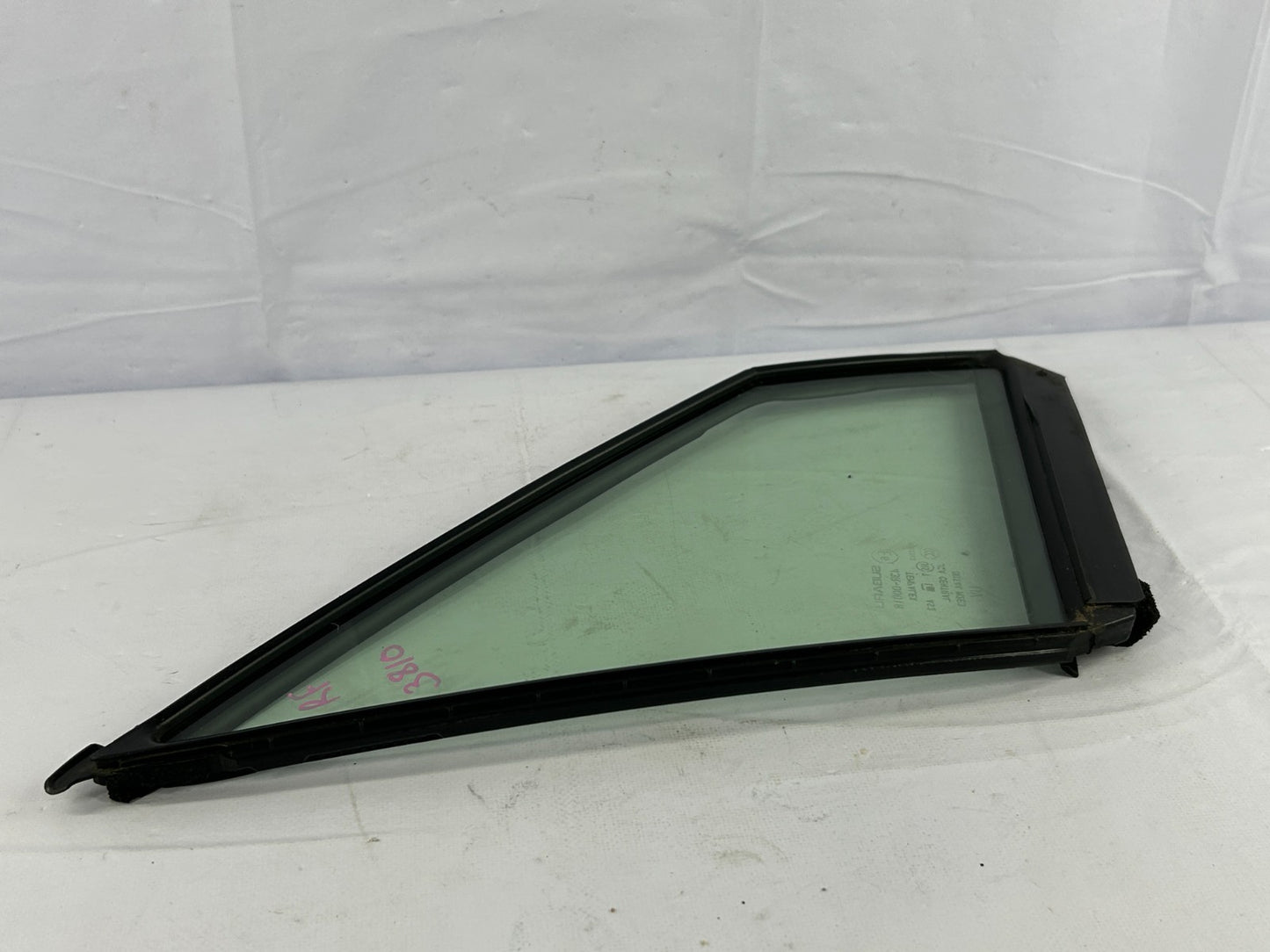 2014-2016 Subaru Forester Front Right Door Partition Window OEM 61284SG000