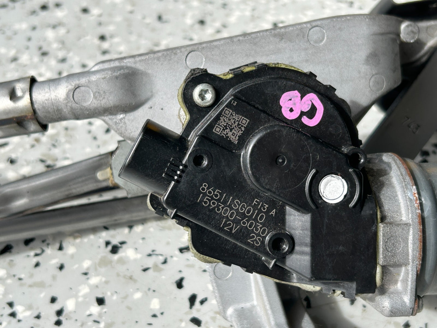 2015-2018 Subaru Forester Front Windshield Wiper Motor & Linkage OEM 86510SG011