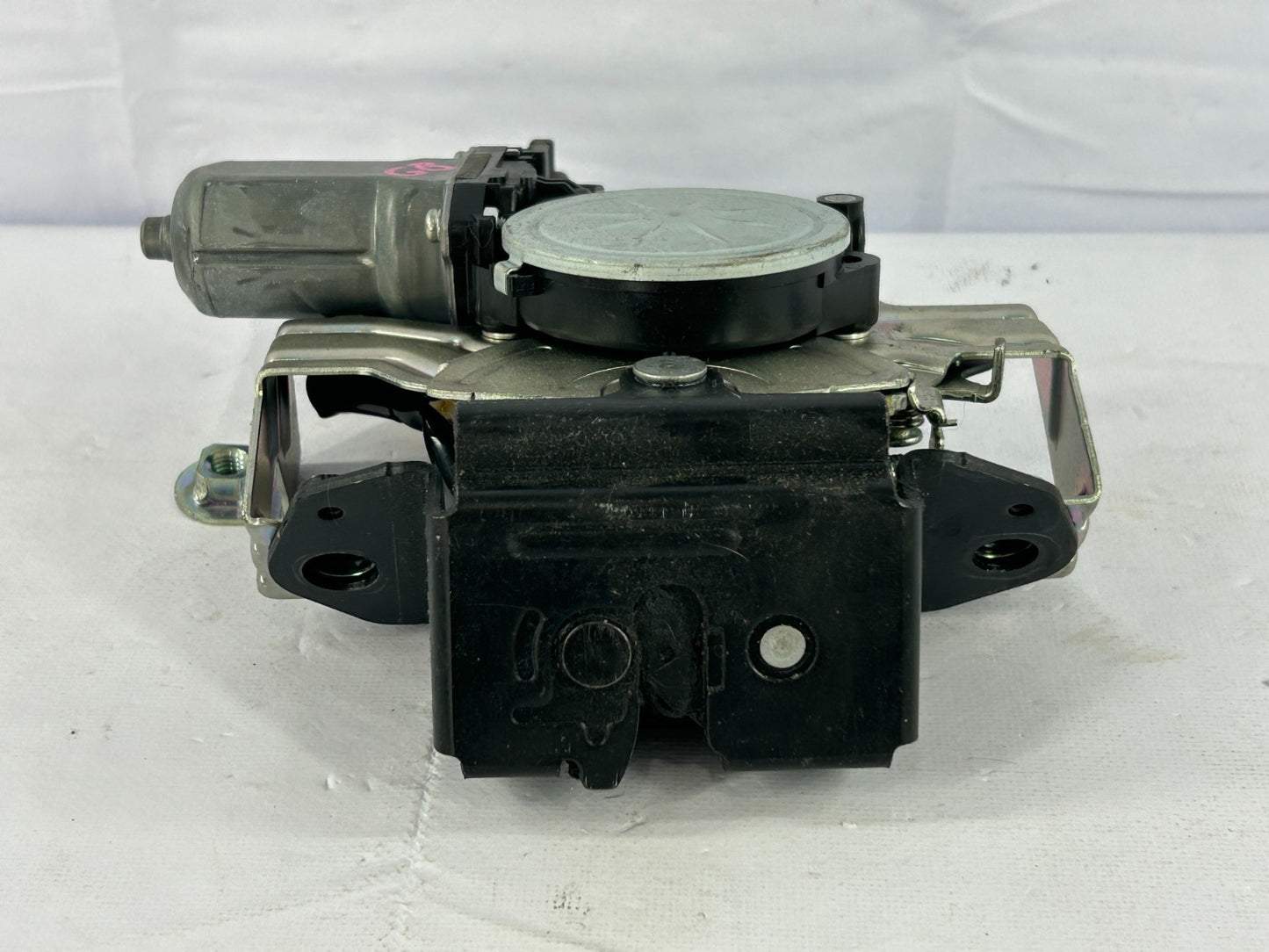14-16 Subaru Forester Liftgate Tailgate Trunk Lock Latch Motor OEM 63032SG001