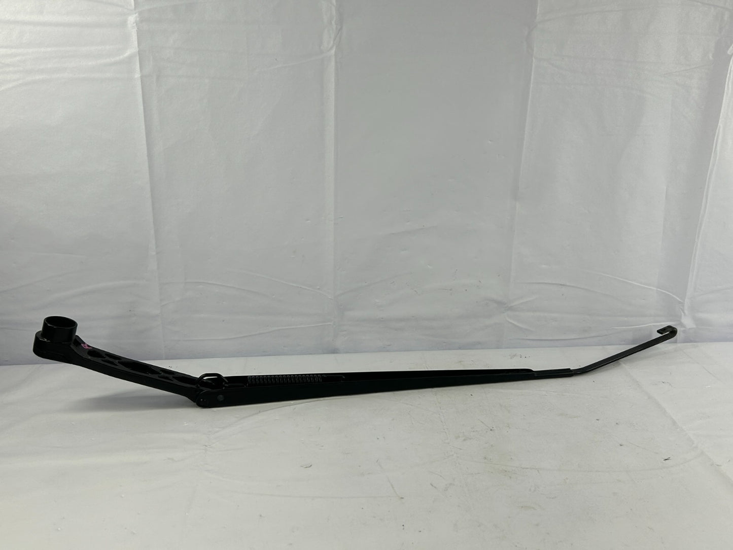 2014-2018 Subaru Forester Front Right Windshield Wiper Arm Assy OEM 86532SG160