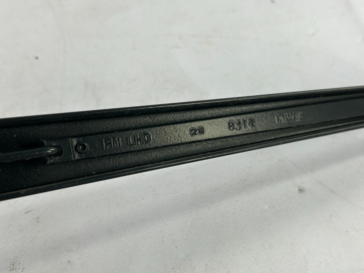 2014-2018 Subaru Forester Front Right Windshield Wiper Arm Assy OEM 86532SG160