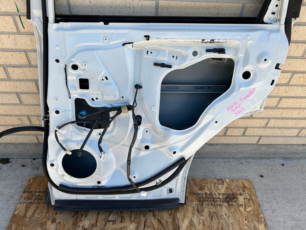 2014-2018 Subaru Forester Right Rear Door Shell White Satin Pearl 37J