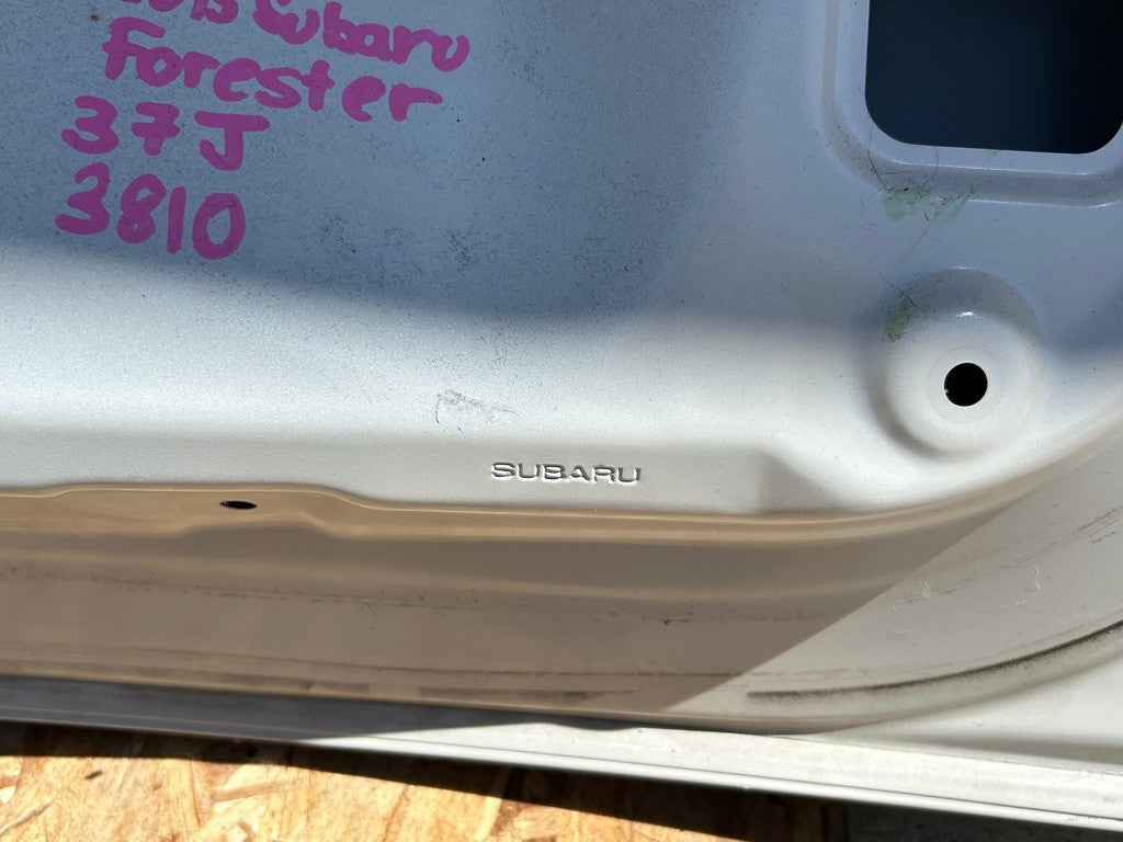 2014-2018 Subaru Forester Liftgate Motorized Lift With Spoiler SHELL ONLY White