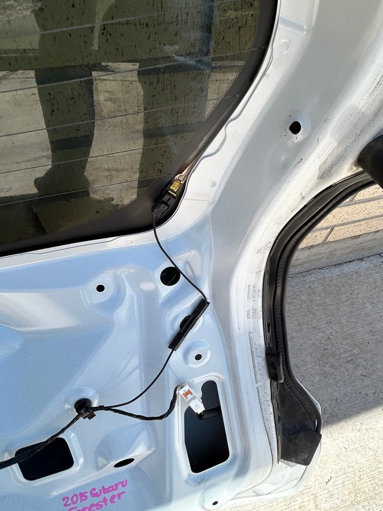 2014-2018 Subaru Forester Liftgate Motorized Lift With Spoiler SHELL ONLY White