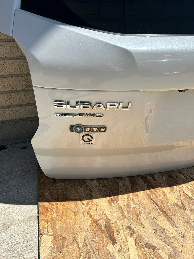 2014-2018 Subaru Forester Liftgate Motorized Lift With Spoiler SHELL ONLY White