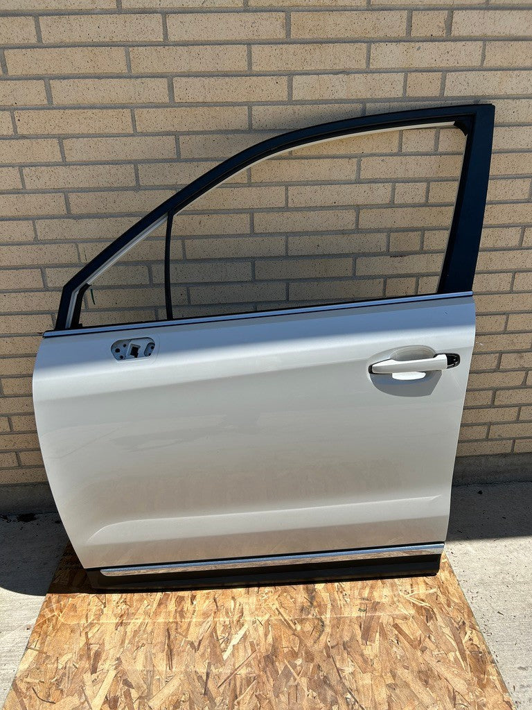 2014-2018 Subaru Forester Left Front Door Shell White Satin Pearl 37J