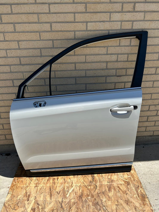 2014-2018 Subaru Forester Left Front Door Shell White Satin Pearl 37J