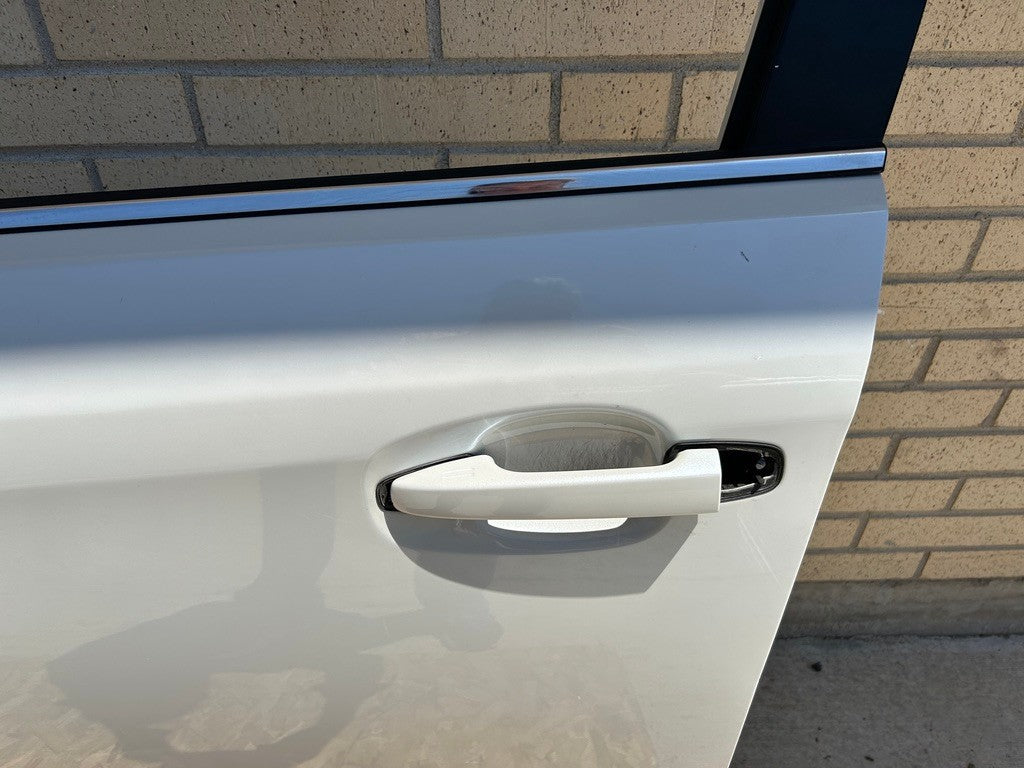 2014-2018 Subaru Forester Left Front Door Shell White Satin Pearl 37J