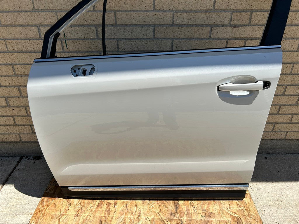 2014-2018 Subaru Forester Left Front Door Shell White Satin Pearl 37J