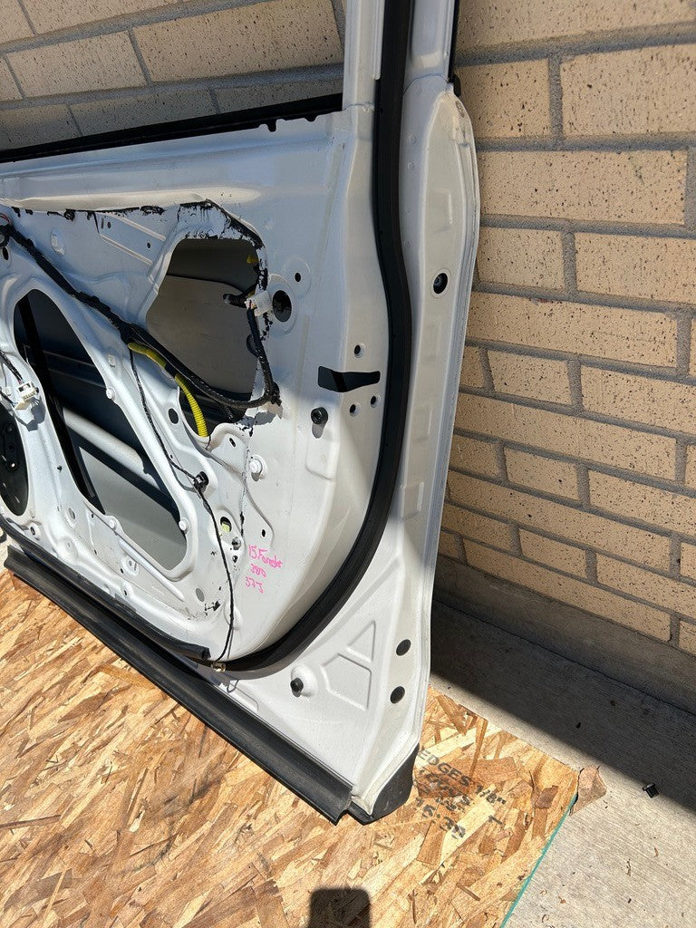 2014-2018 Subaru Forester Right Front Door Shell White Satin Pearl 37J