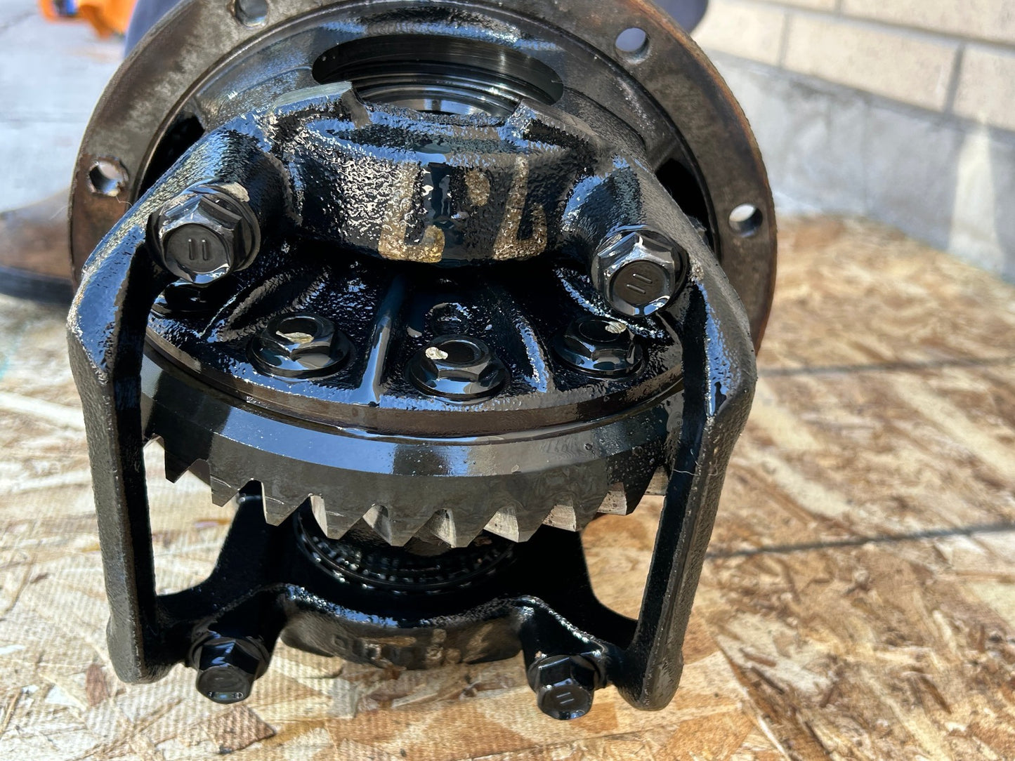 2001-2005 Toyota Sequoia 4.1 Ratio Rear Differential Carrier Back Open Diff OEM