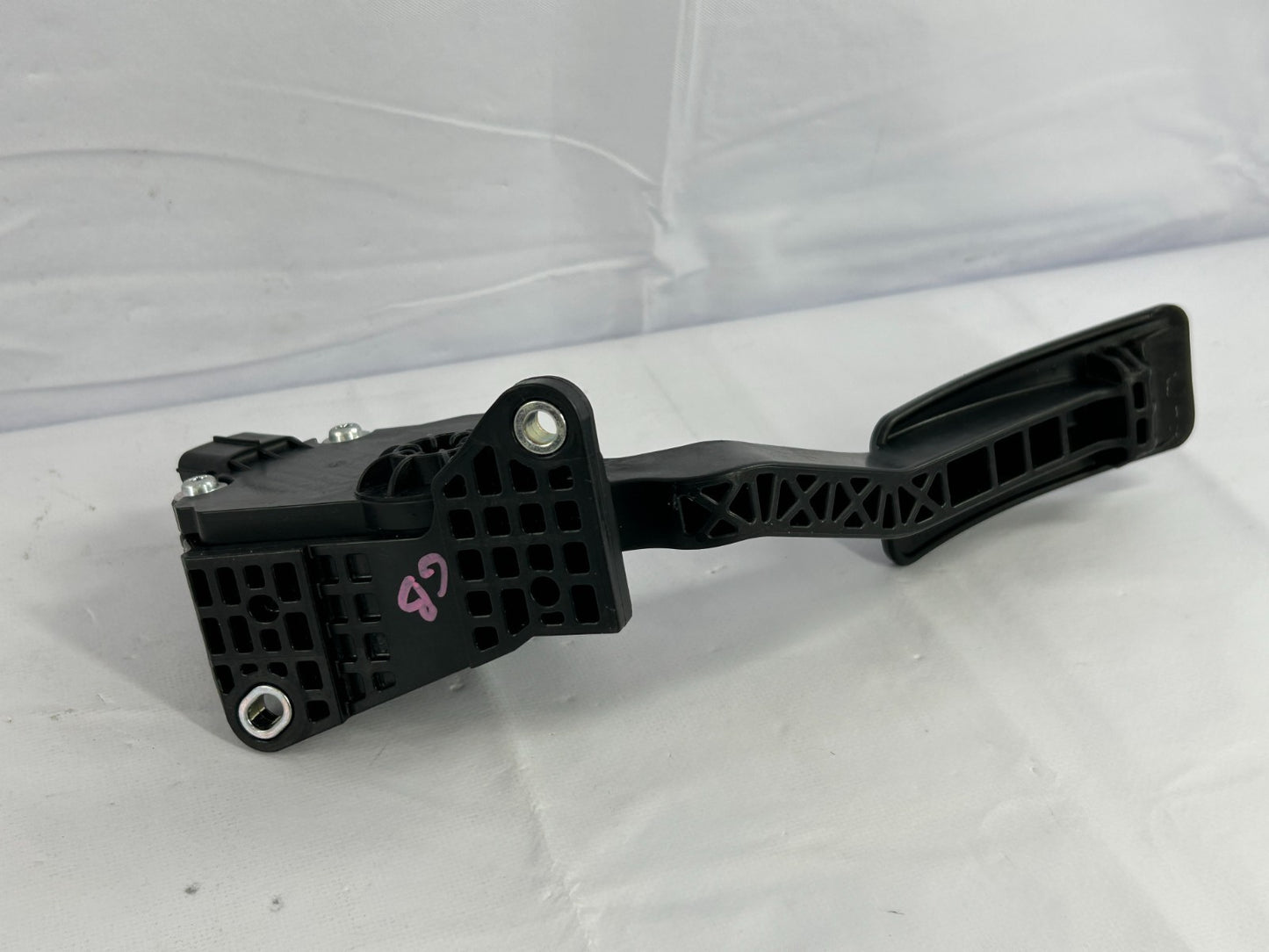 2012-2018 Subaru Forester Accelerator Gas Pedal Assembly OEM 36010FJ010