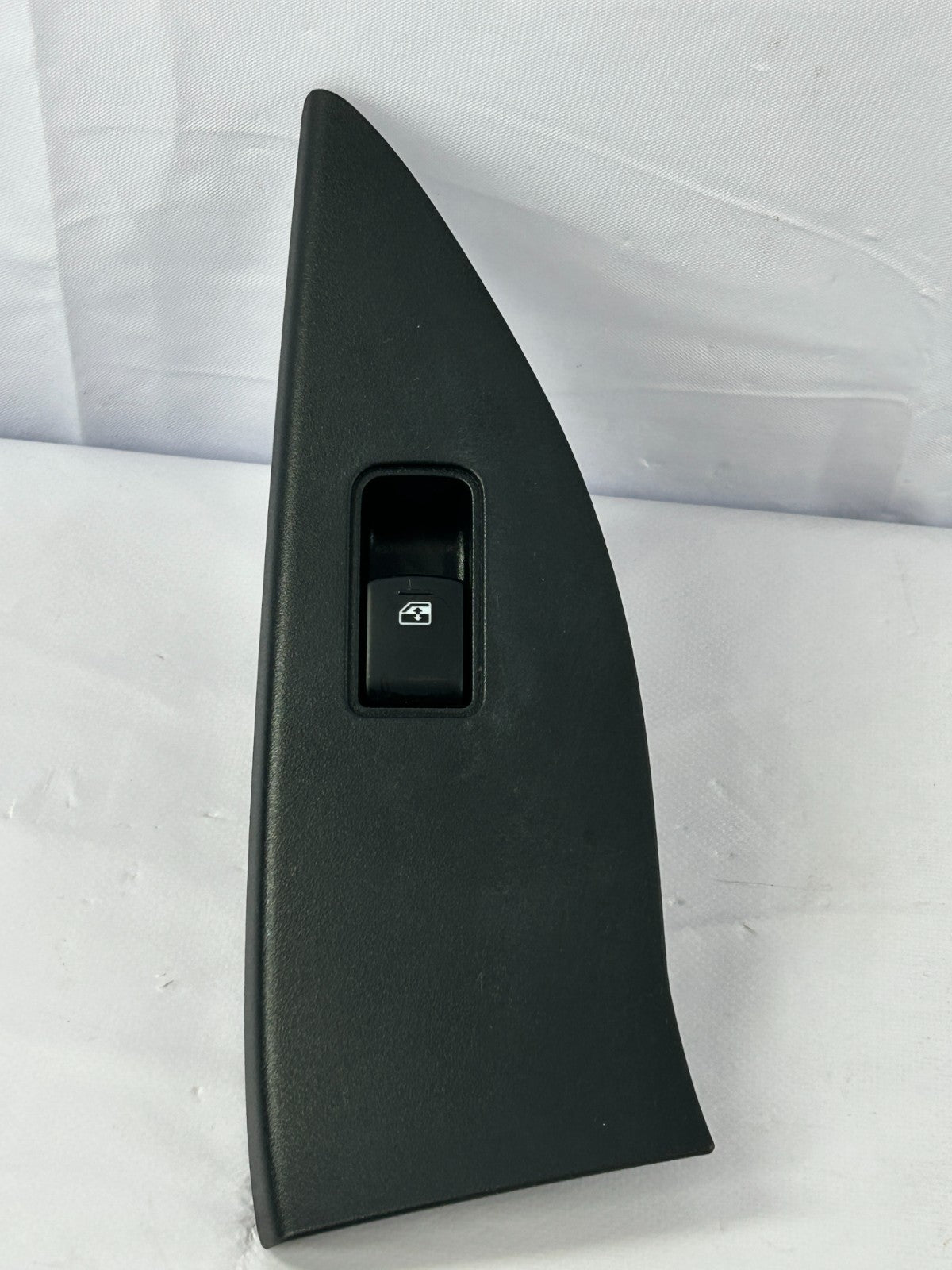 2014-2018 Subaru Forester Rear Right Power Window Sub Switch Trim OEM 94263SG120