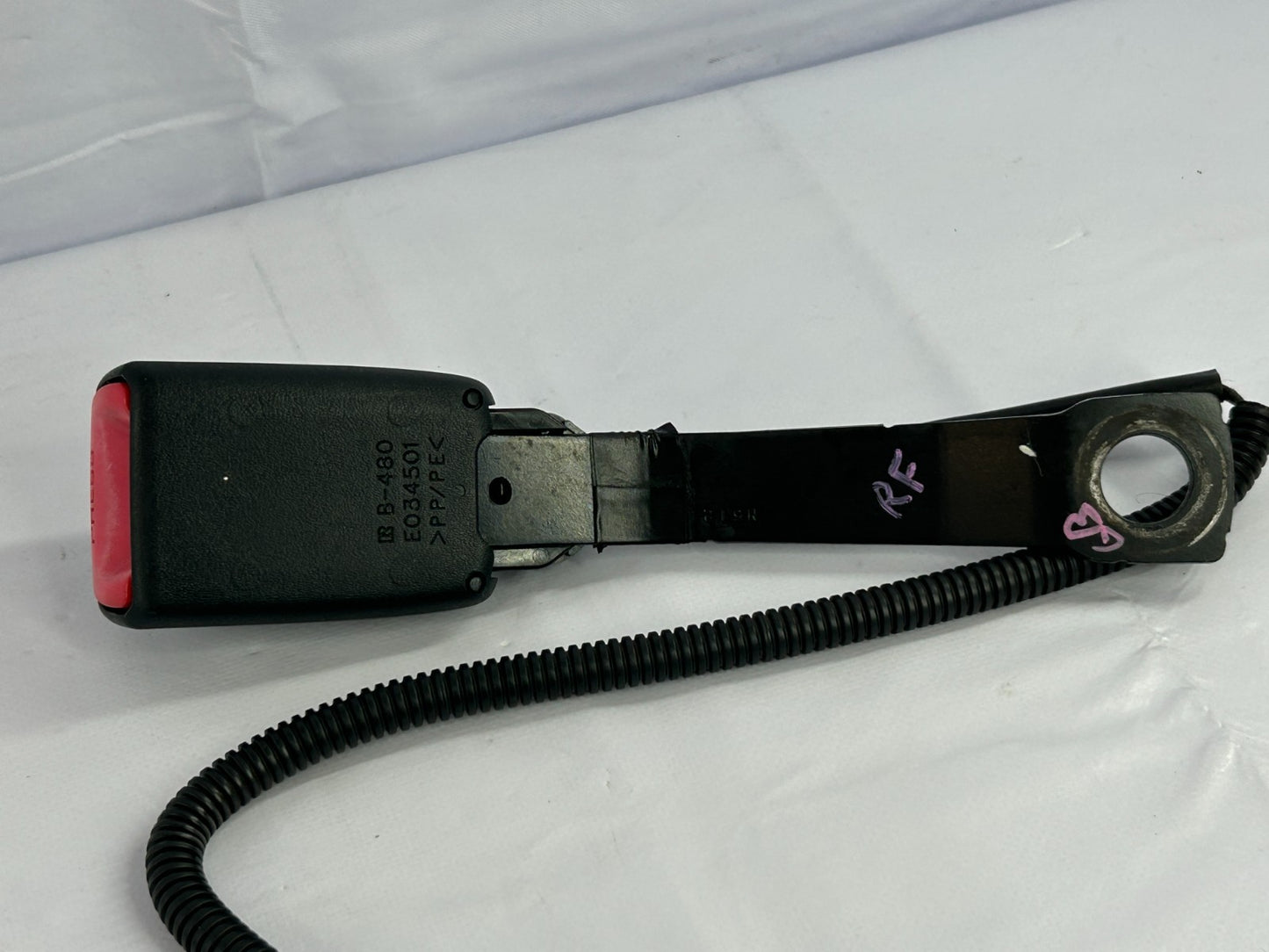 2014-2018 Subaru Forester Front Right Seat Belt Receiver Buckle OEM 64631SG000VH