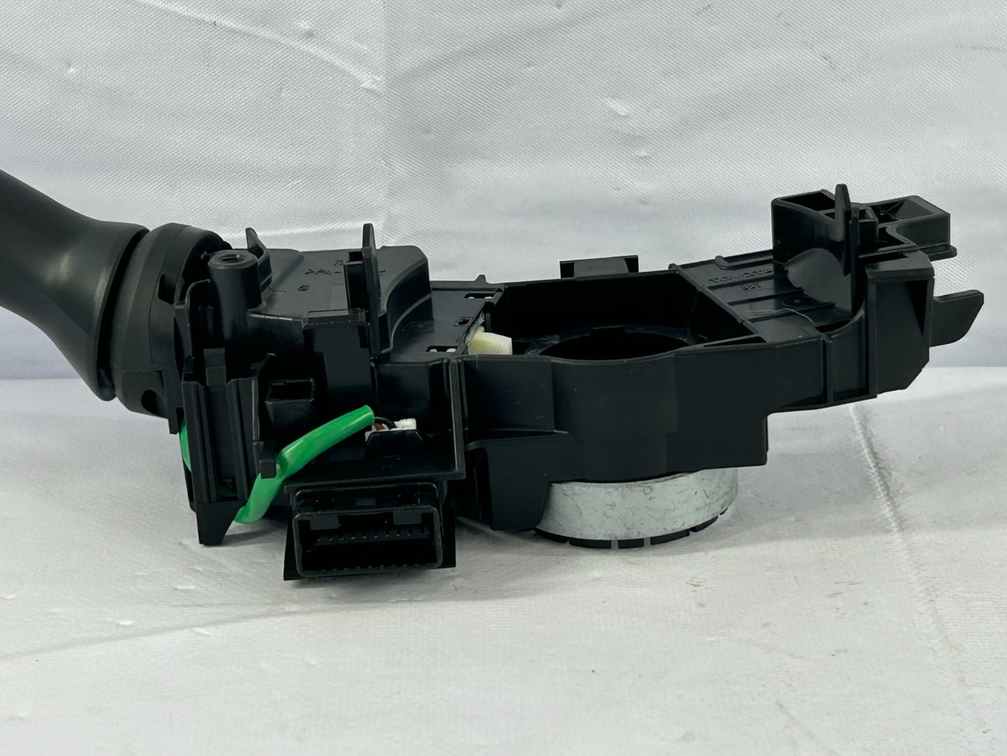 2014-2018 Subaru Forester Headlight & Turn Signal Switch Assembly OEM 83115FJ070