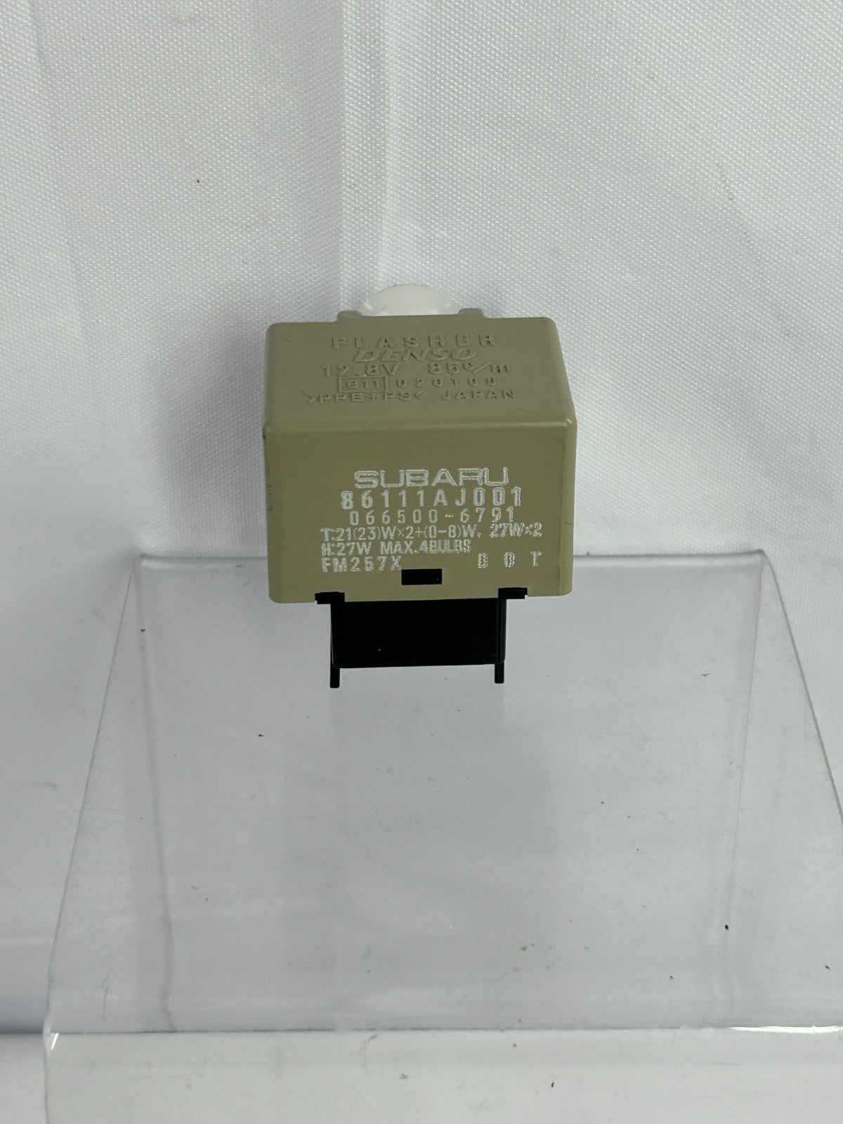 2014-2018 Subaru Forester Turn Signal Hazard Light Flasher Relay OEM 86111AJ001