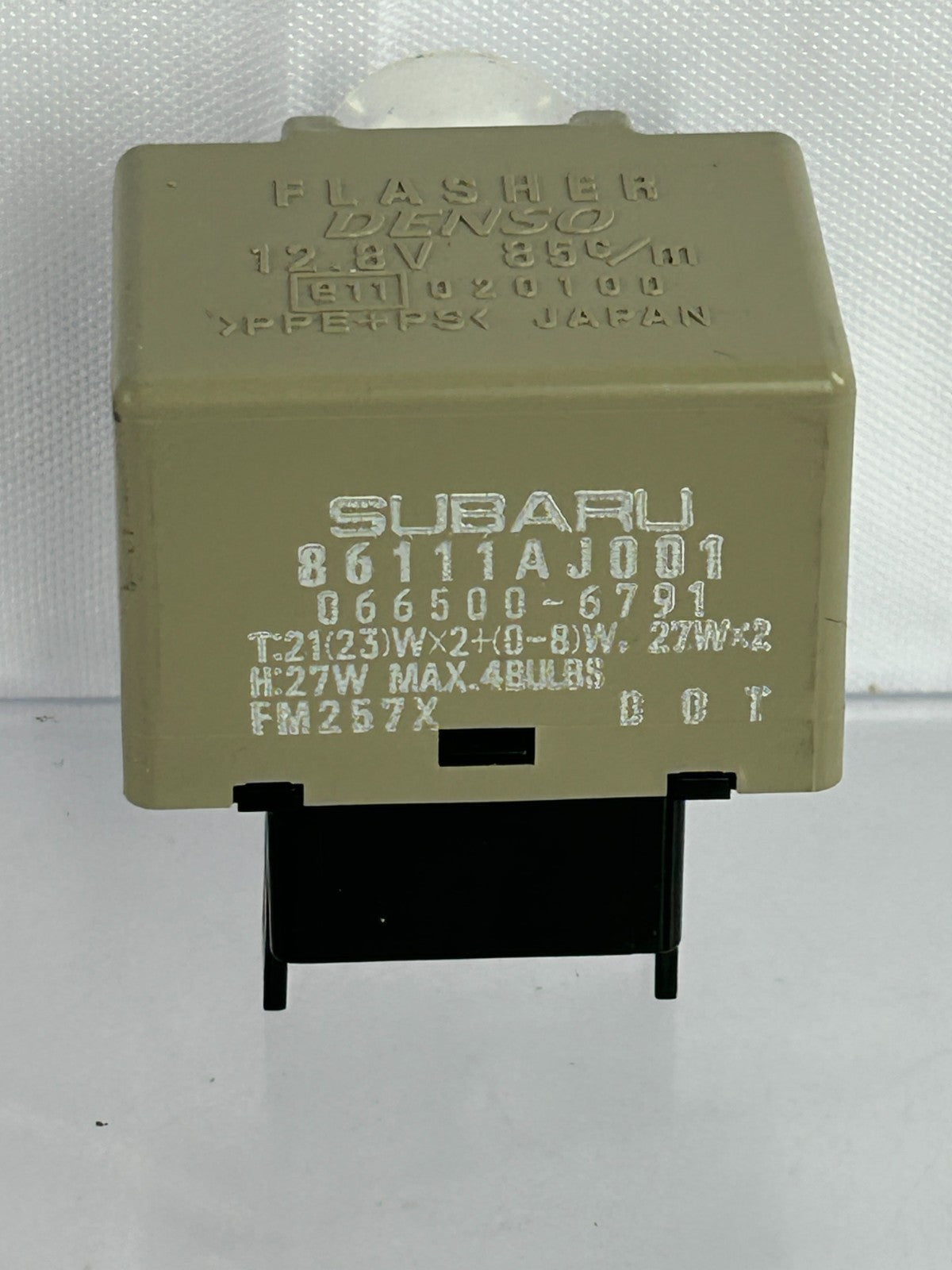2014-2018 Subaru Forester Turn Signal Hazard Light Flasher Relay OEM 86111AJ001