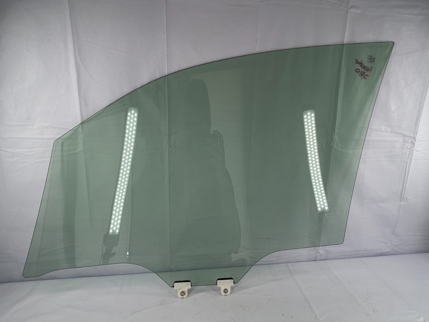 2014-2016 Subaru Forester Front Right Side Door Window Glass OEM 61011SG000