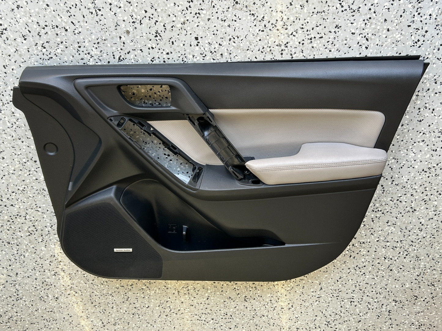 2014-2016 Subaru Forester Front Right Interior Door Trim Panel OEM 94212SG100NA
