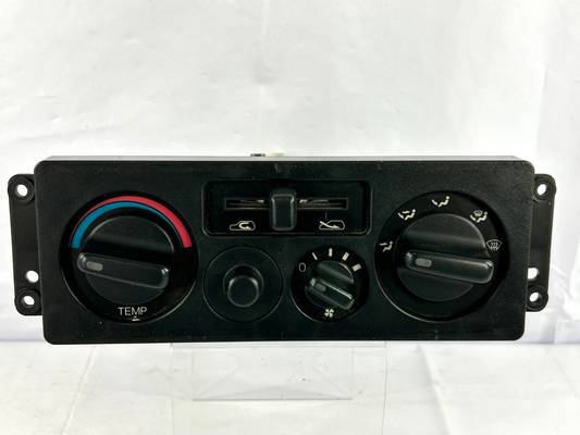 95-02 Isuzu Trooper AC Heater Climate Control Temperature Unit OEM 5261807520
