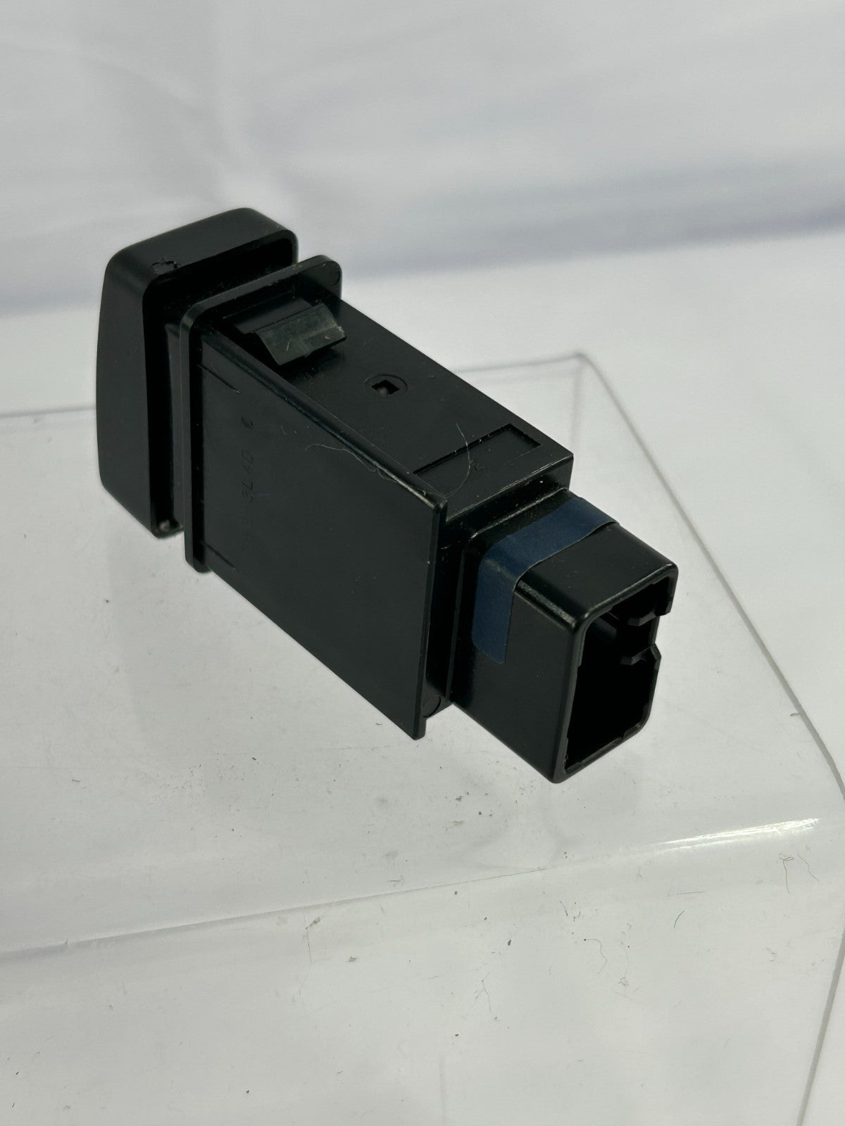 1995-2004 Isuzu Trooper Hazard Warning Blinker Light Switch OEM 8970853813
