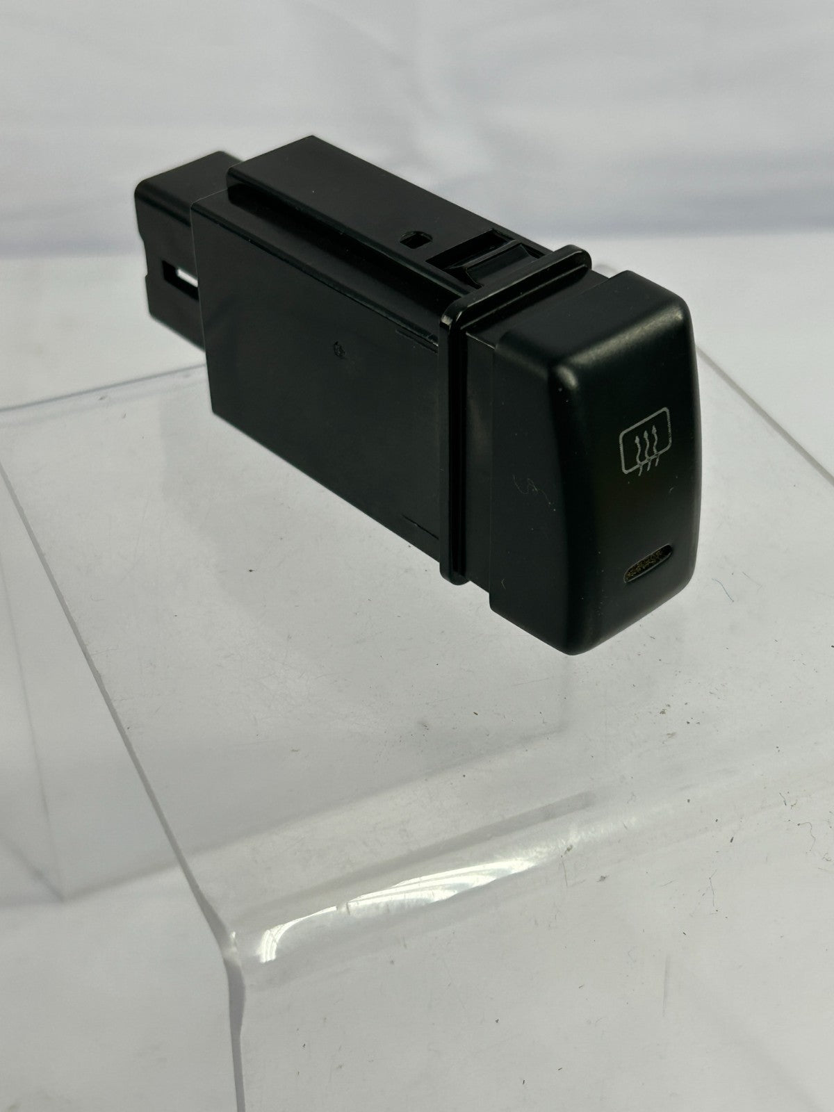1995 Isuzu Trooper Manual Trans Rear Window Defroster Defogger Switch OEM