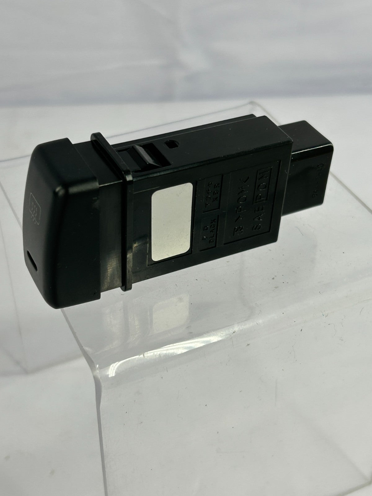 1995 Isuzu Trooper Manual Trans Rear Window Defroster Defogger Switch OEM