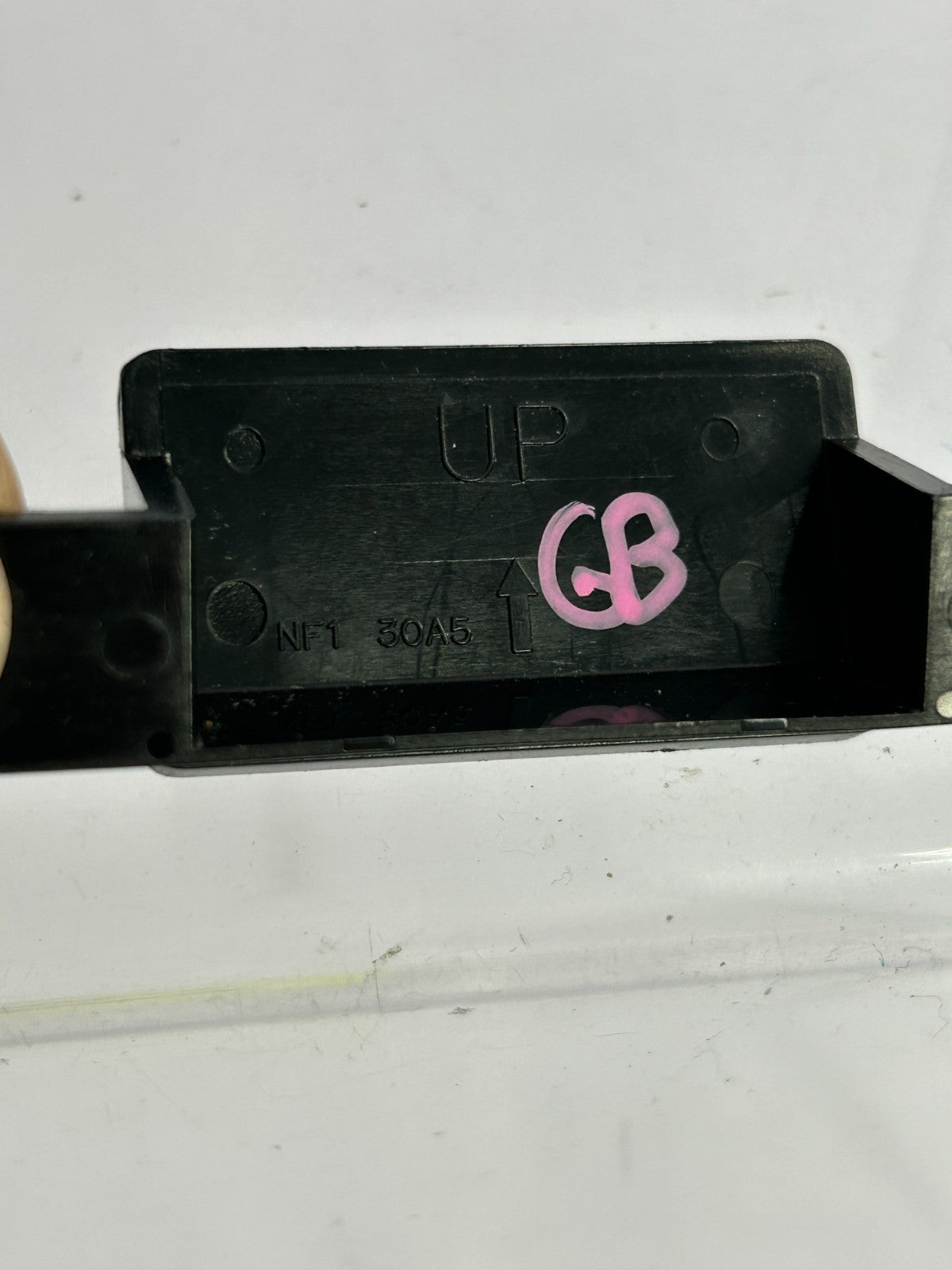 1995 Isuzu Trooper Center Console Latch OEM
