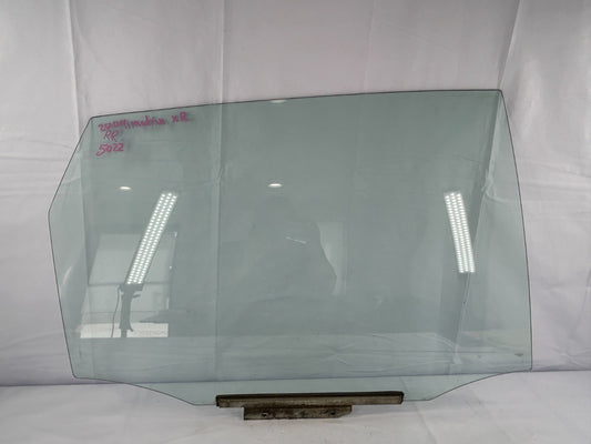 2003-2005 Toyota Matrix Rear Right Side Door Window Glass OEM 68103-02150