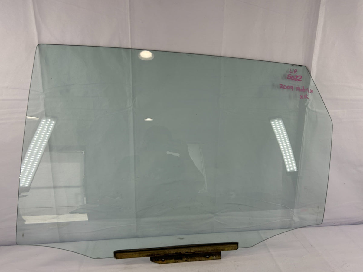 2003-2005 Toyota Matrix Rear Left Side Door Window Glass OEM 68104-02150