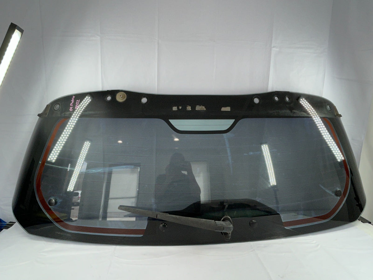 2003-2005 Toyota Matrix Rear Window Heated Door Glass With Wiper OEM 68105-02050