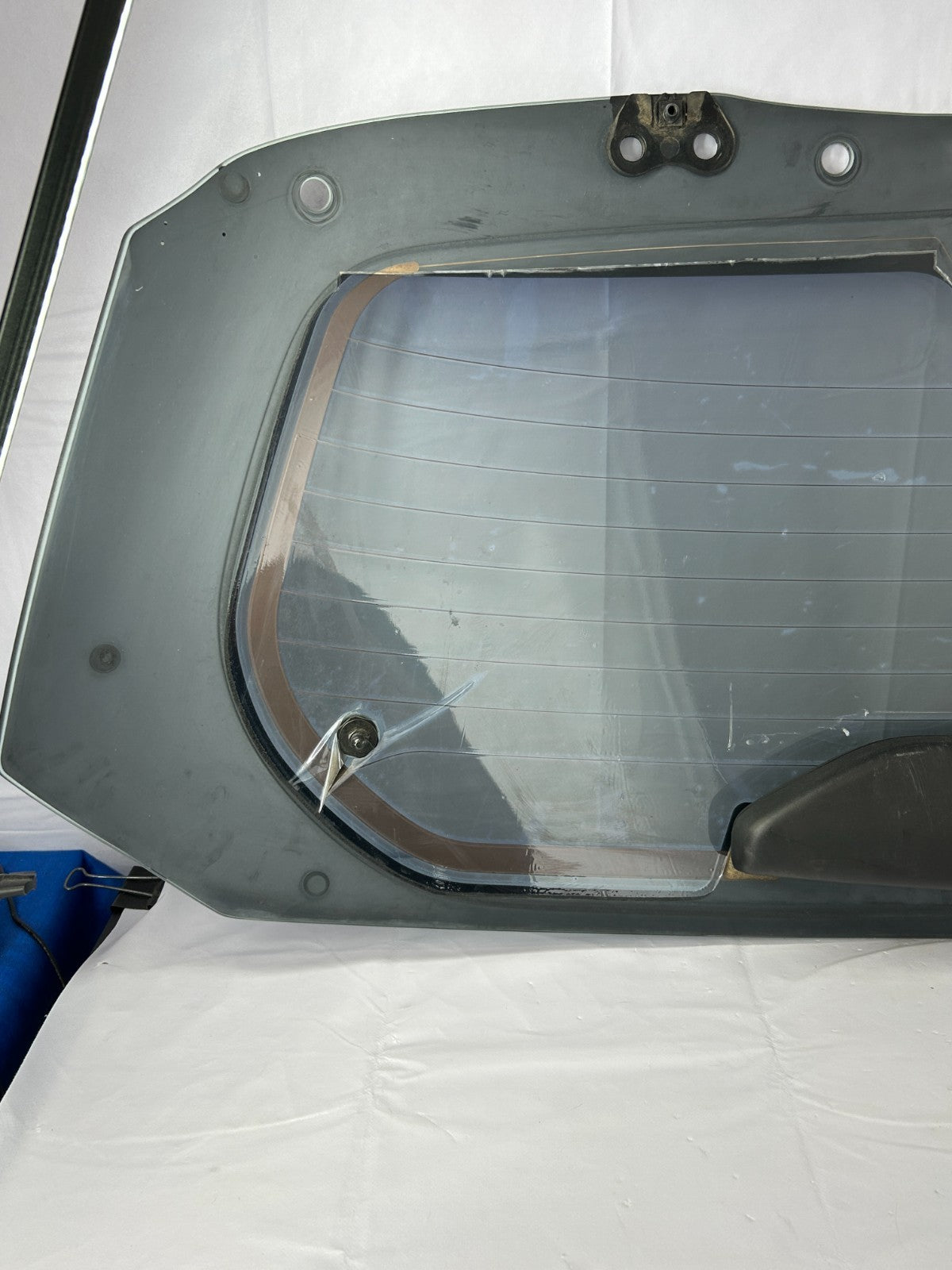 2003-2005 Toyota Matrix Rear Window Heated Door Glass With Wiper OEM 68105-02050