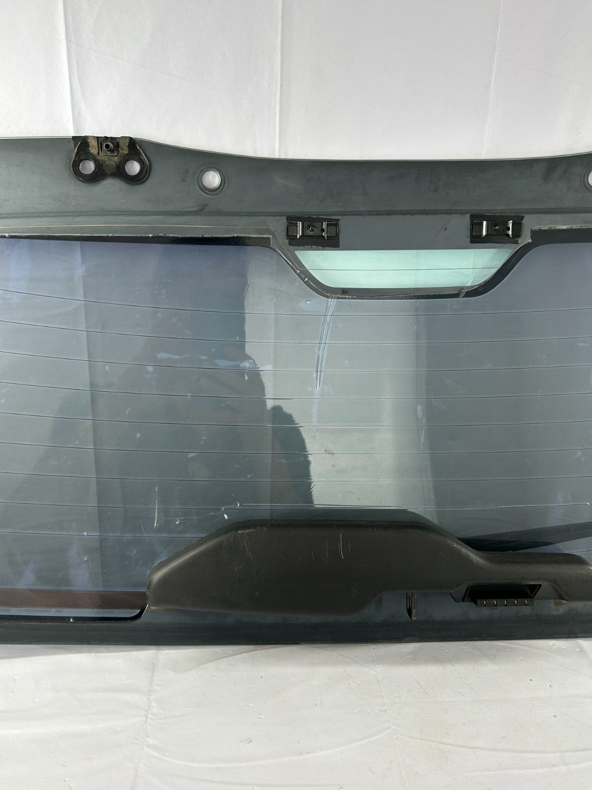 2003-2005 Toyota Matrix Rear Window Heated Door Glass With Wiper OEM 68105-02050