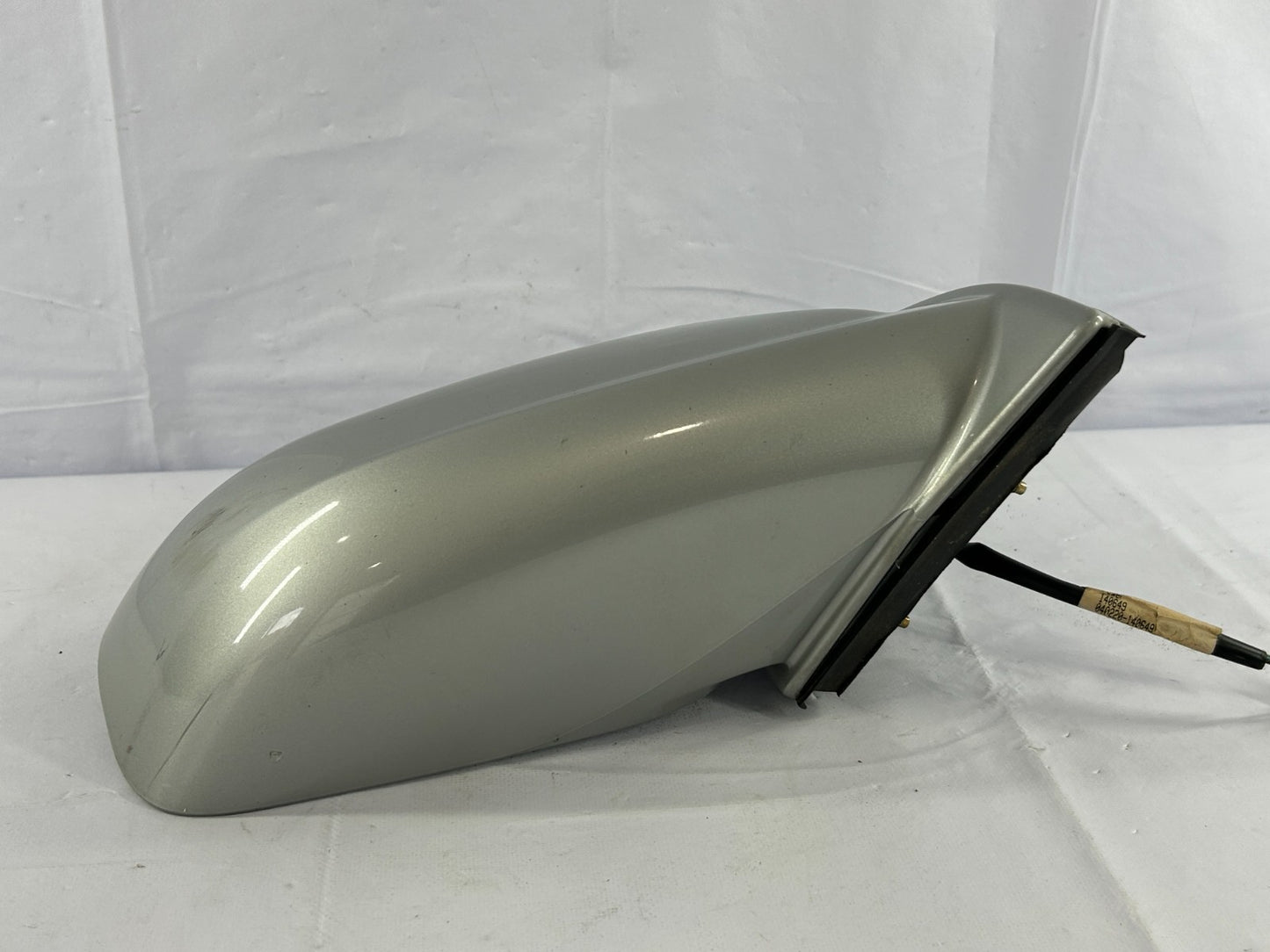 03-05 Toyota Matrix Corolla Front Right Side View Mirror 3-Wire 87910-02411-B0