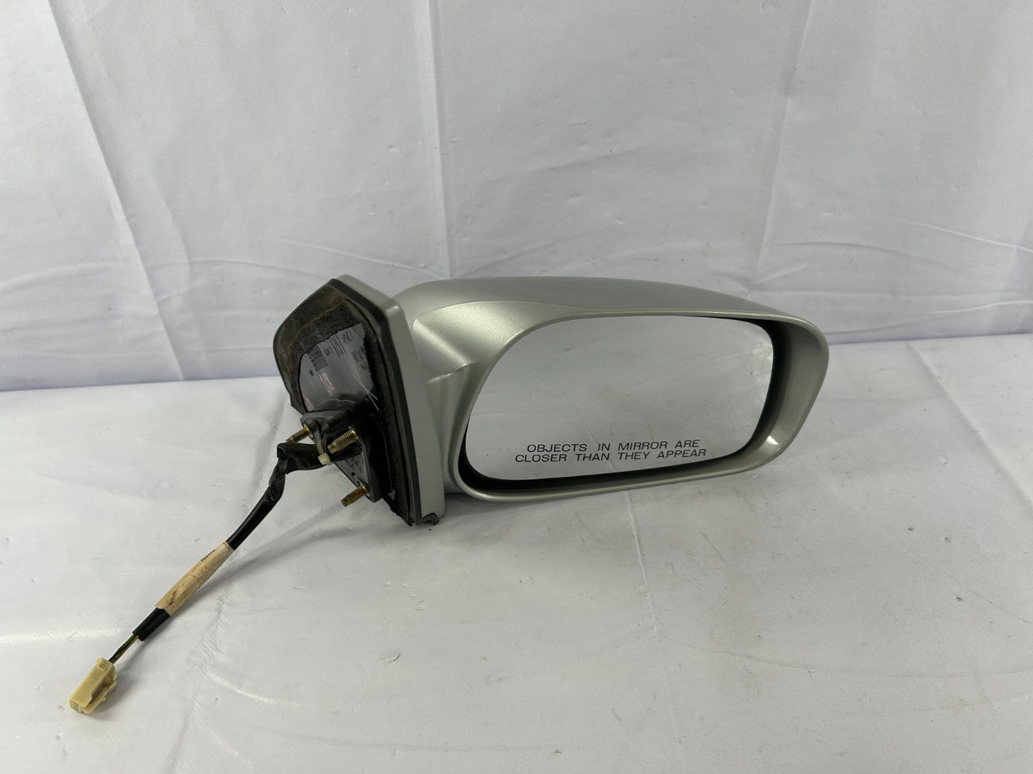 03-05 Toyota Matrix Corolla Front Right Side View Mirror 3-Wire 87910-02411-B0
