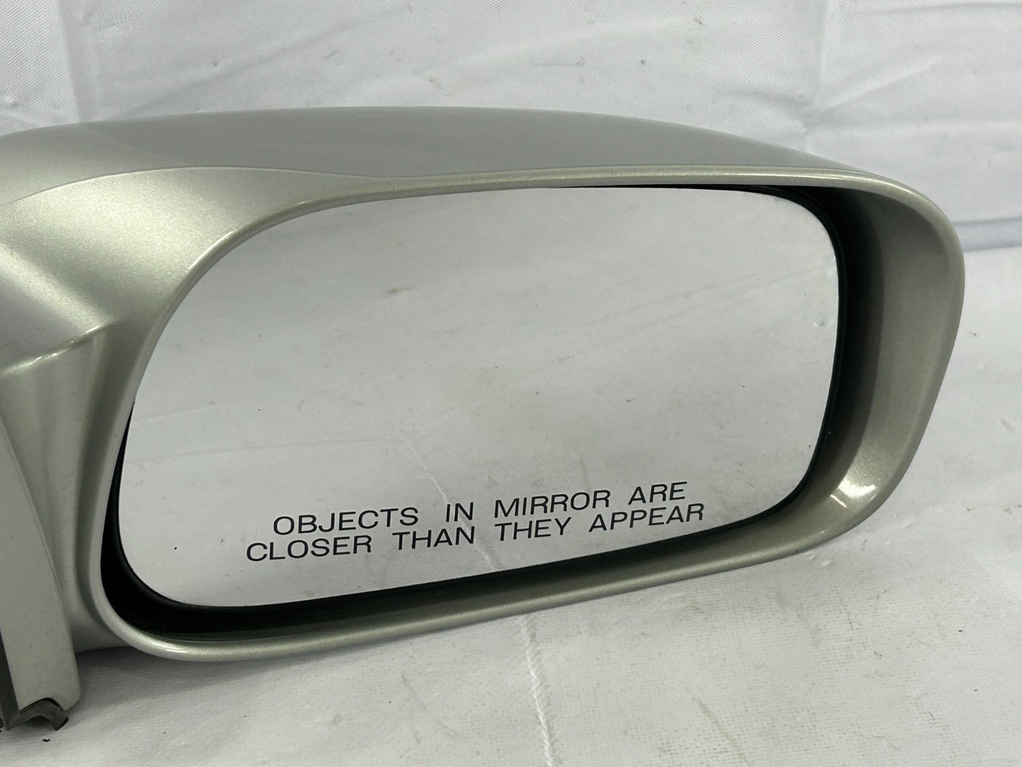 03-05 Toyota Matrix Corolla Front Right Side View Mirror 3-Wire 87910-02411-B0