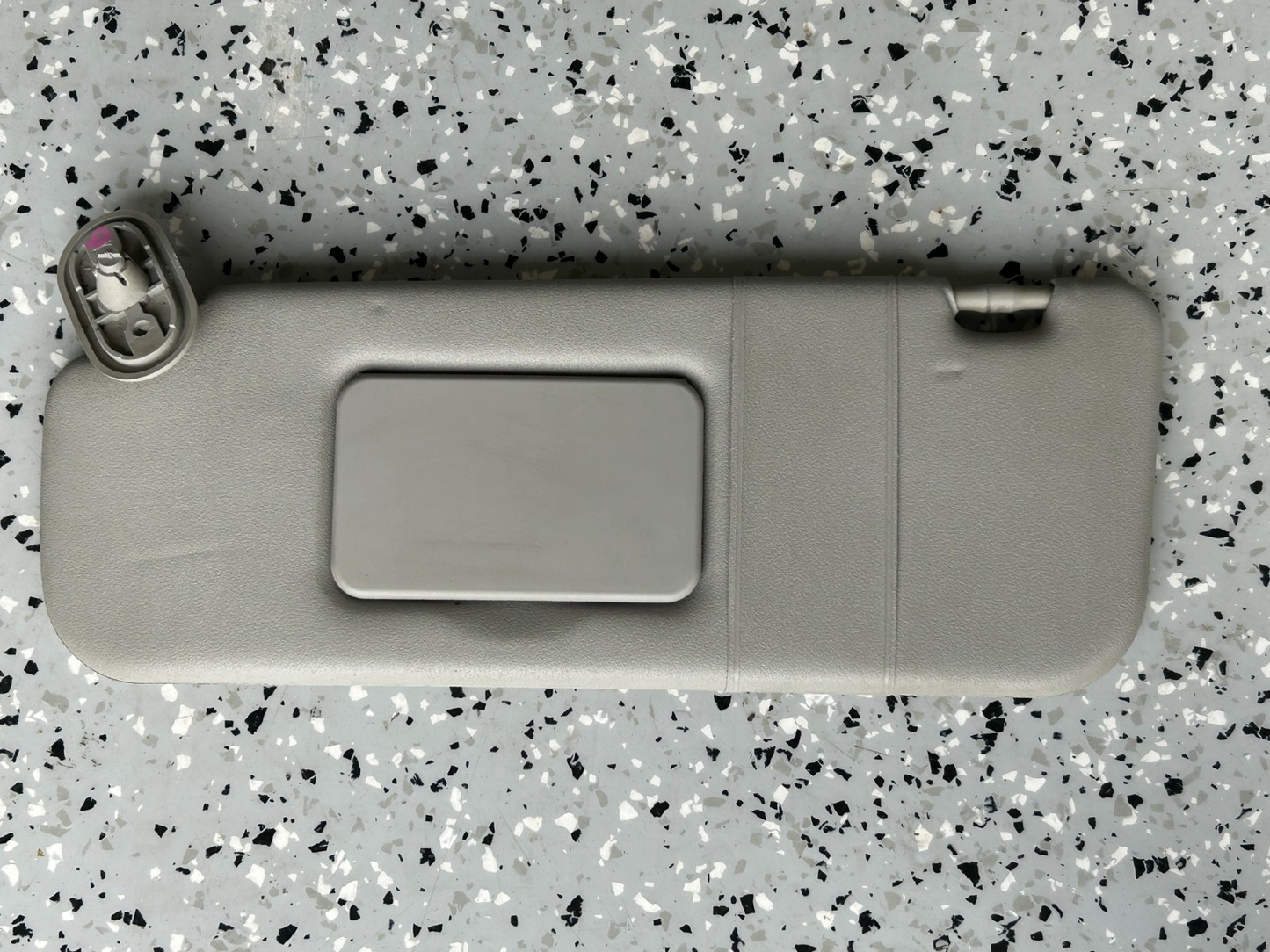 2003-2005 Toyota Matrix Left Driver Side Sun Visor Assembly OEM 74320-02380-B0